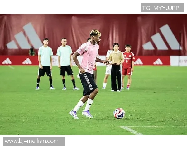 佩德里从青涩少年到足坛金童的辉煌成长之路